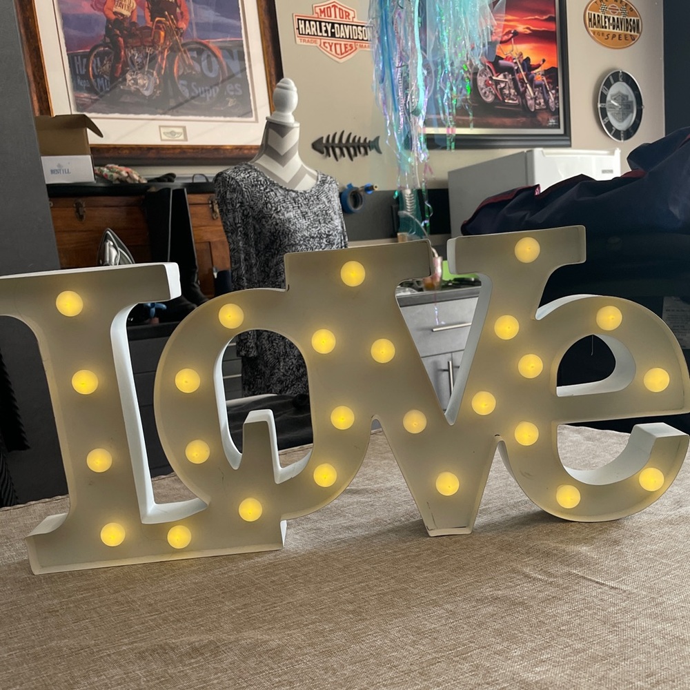 Love Sign 🥰🥰🥰🥰 - Picture 4 of 7